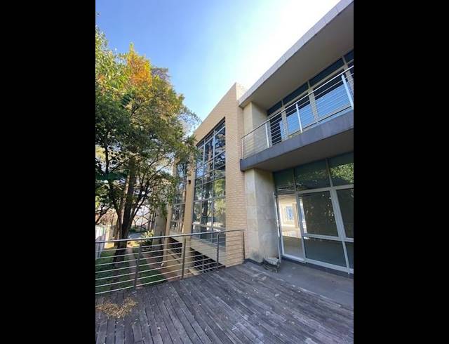 2,158M² OFFICE TO LET IN BRYANSTON
